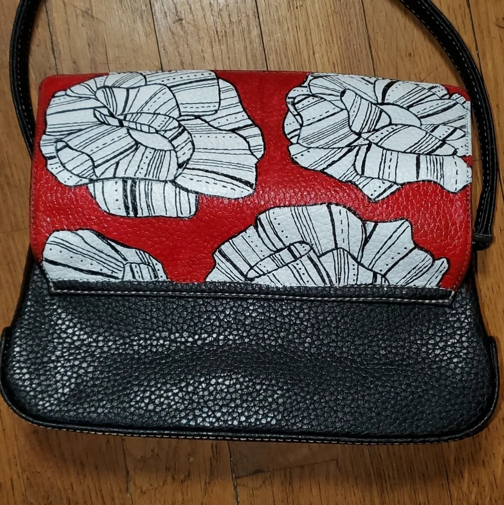 Liz Claiborne Red and Black Shoulder Bag